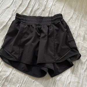Black Lululemon short size 2, 4”